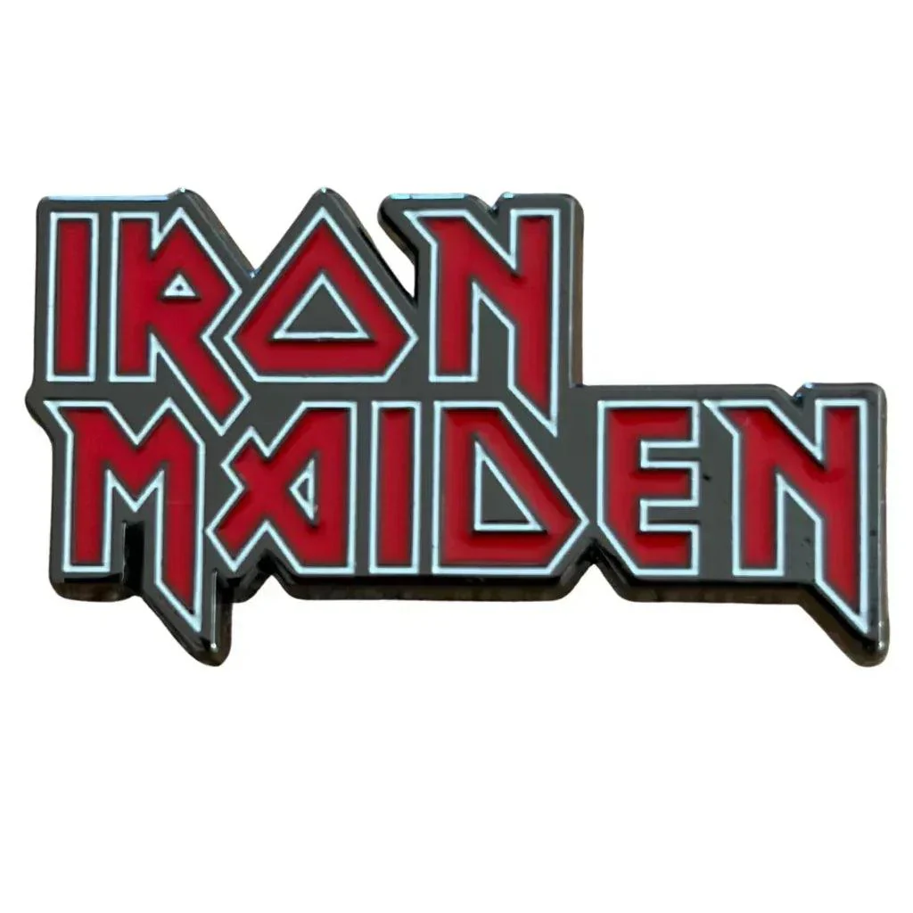 Iron Maiden Anstecker Pin · Text Logo (4cm x 2cm)